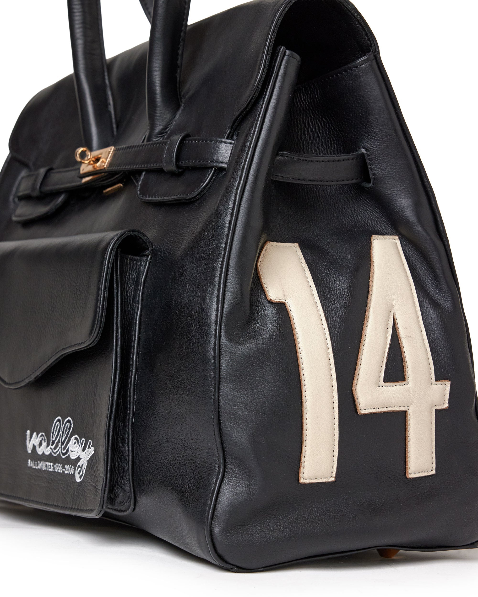 BLACK TRAVEL BAG